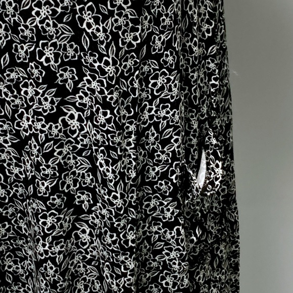 NWT Gray Floral Arabian Nights Chemise  -S - Picture 4 of 5